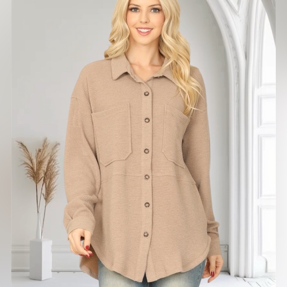 Boutique tan waffle knit shacket - Picture 4 of 5